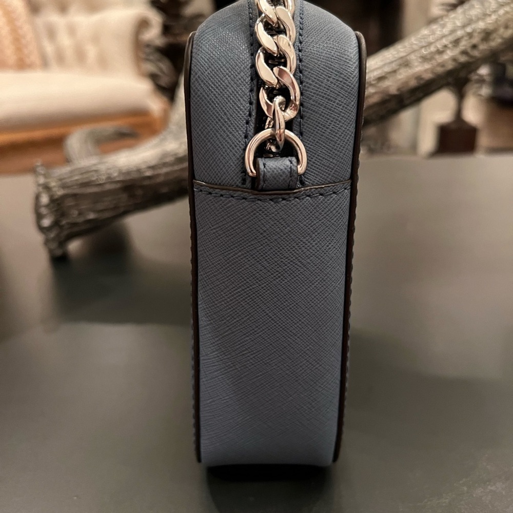 EUC Michael Kors Jet Set Blue Saffiano Leather Crossbody Purse - Picture 6 of 12